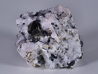 pyrit + manganokalcit + sfalerit
