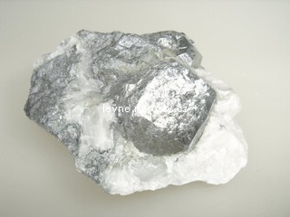 skutterudit