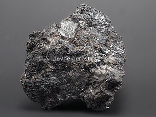 skutterudit + löllingit