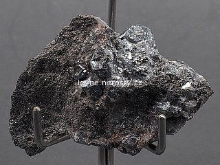 skutterudit + l�llingit